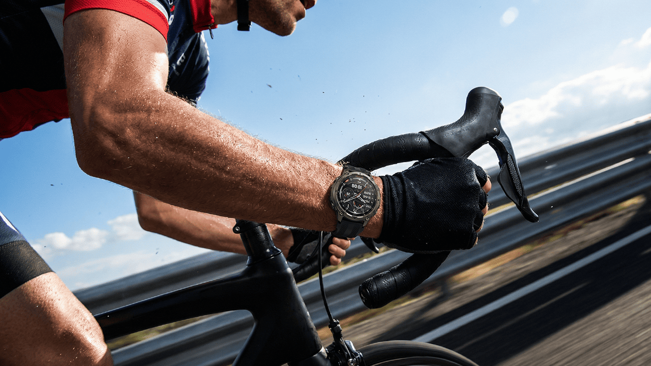 How to Pick a Sports Watch for Cycling That Tracks Distance Accurately